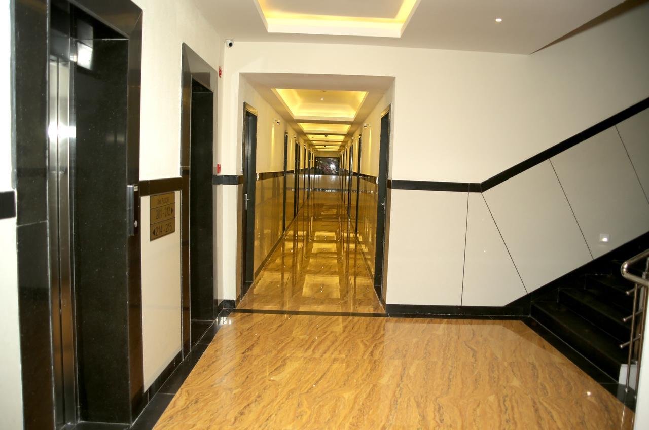 Hotel Lavanya Palace Ratlām Zewnętrze zdjęcie